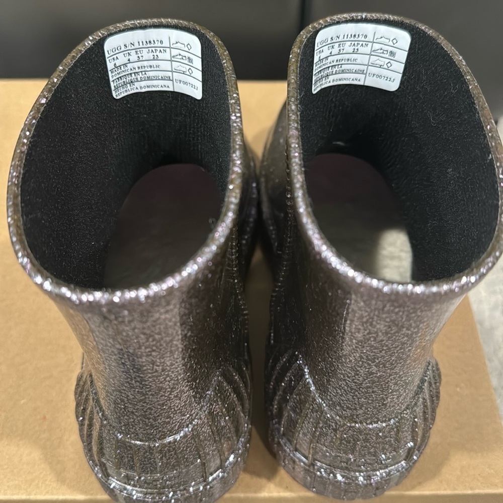 NWT UGG Drizlita Glitter Gray Rain Boots, size 6 - Picture 7 of 15